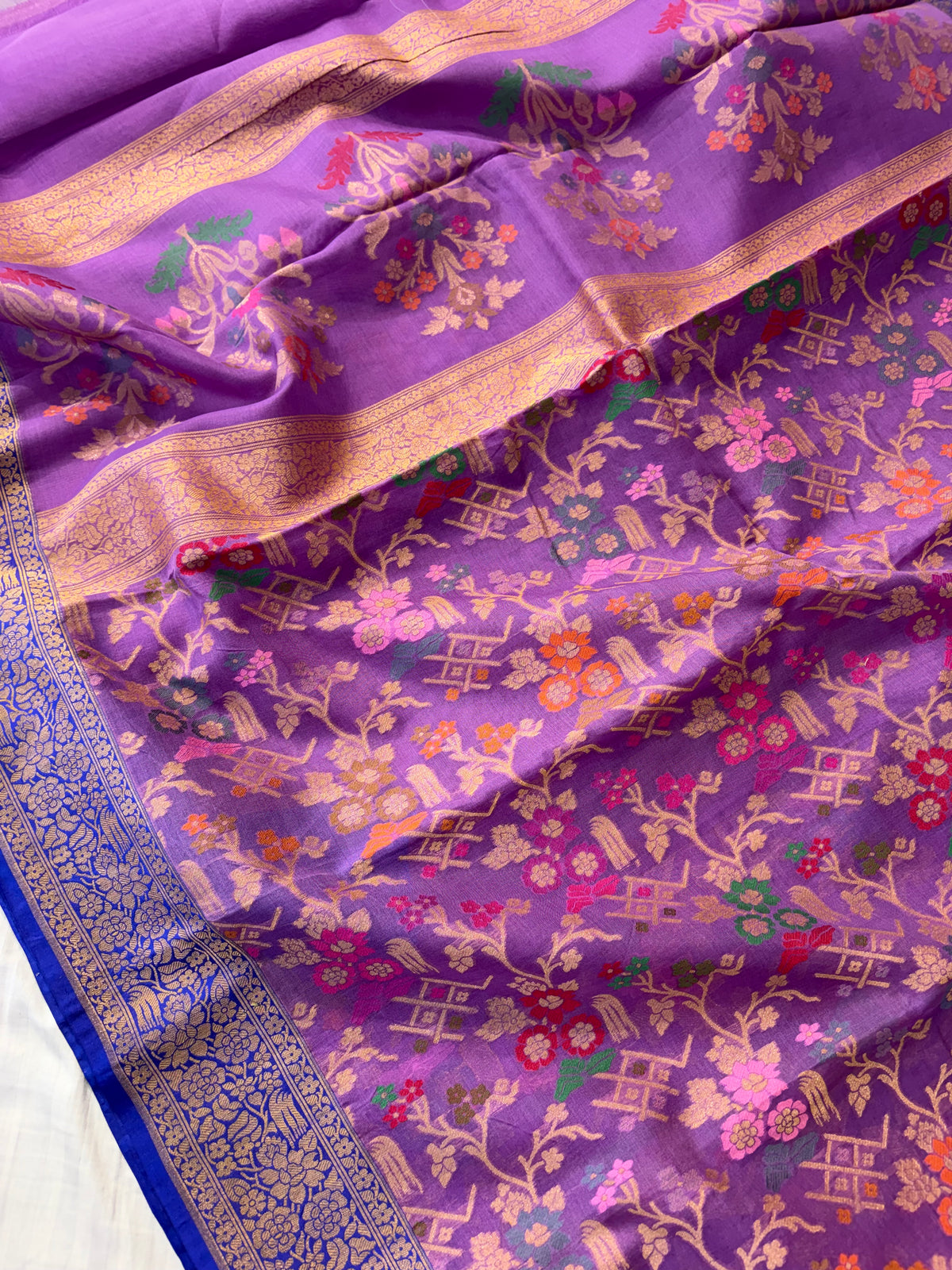 Beautiful pure premium kora jamdani saree