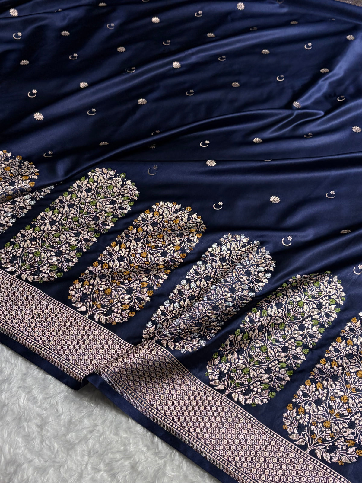 Beautiful Mashru silk saree in Navy blue colour