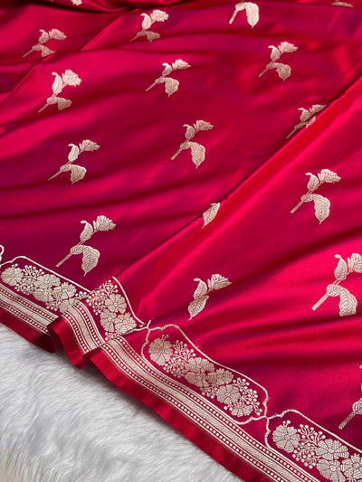 Magenta Mashru Silk Saree With Zari Border Carry Anchal Boota Saree