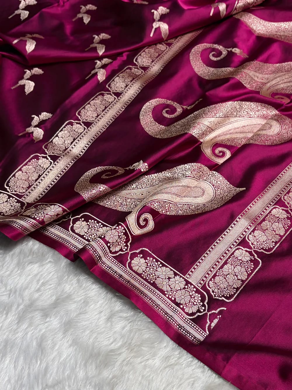 Purple Mashru Silk Saree With Zari Border Carry Anchal Boota Saree