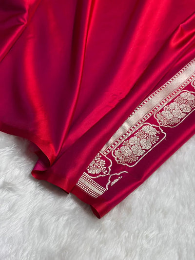 Magenta Mashru Silk Saree With Zari Border Carry Anchal Boota Saree