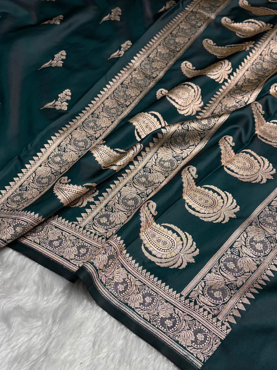 Bottle Green Mashru Silk Zari Banarasi Border Boota Saree
