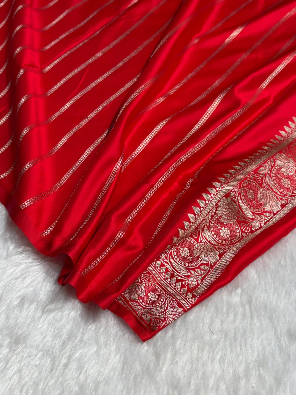 Red Mashru Silk Zari Banarasi Border Boota Saree