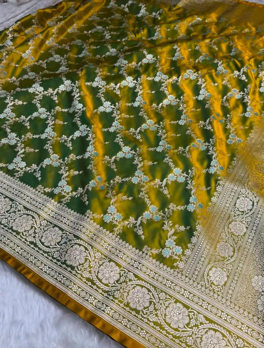 Green Mashru Silk Zari Banarasi Border Jaal Saree