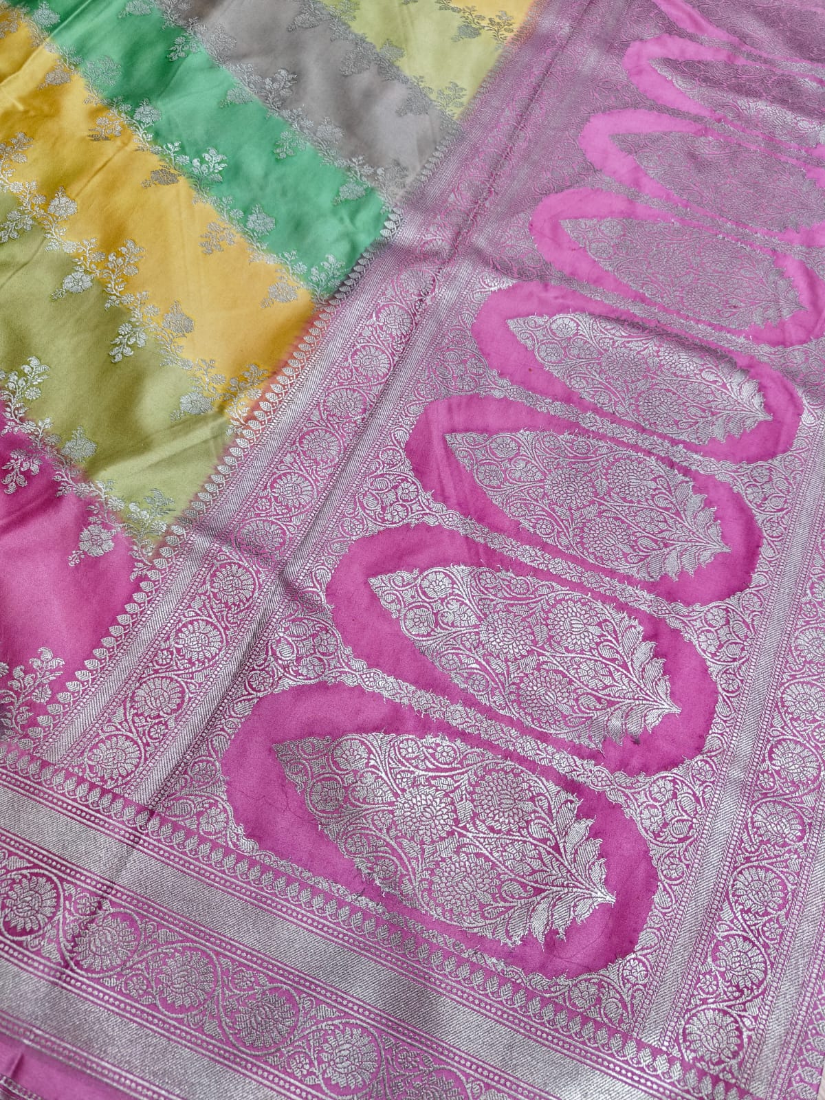 Rangkat Mashru Silk Zari Banarasi Border Aada Jaal Saree