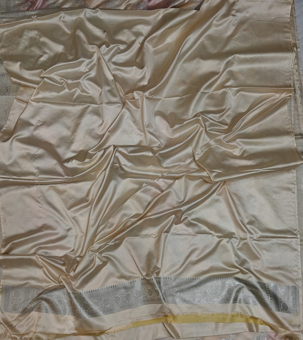 Multi Colour Mashru Silk Zari Banarasi Border Aada Jaal Saree