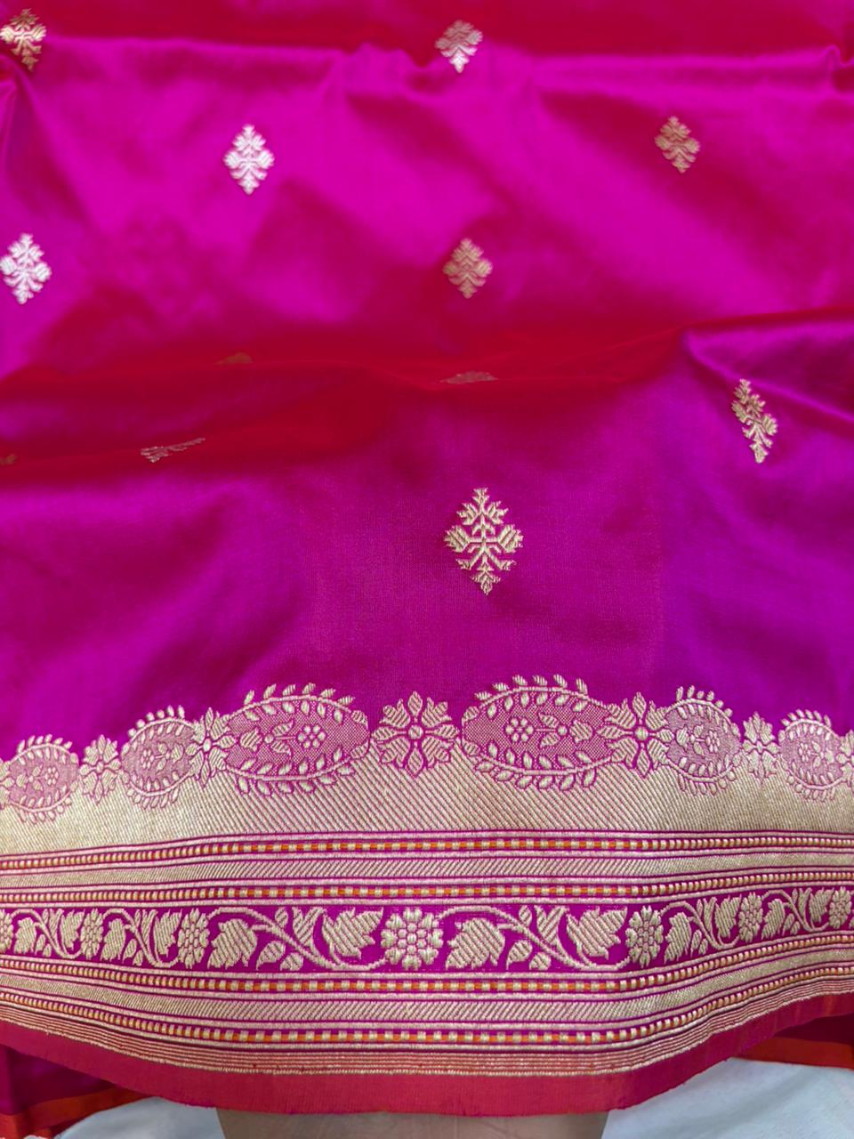 Rani Pure Katan Silk Zari Banarasi Border Sona Rupa Buti Saree