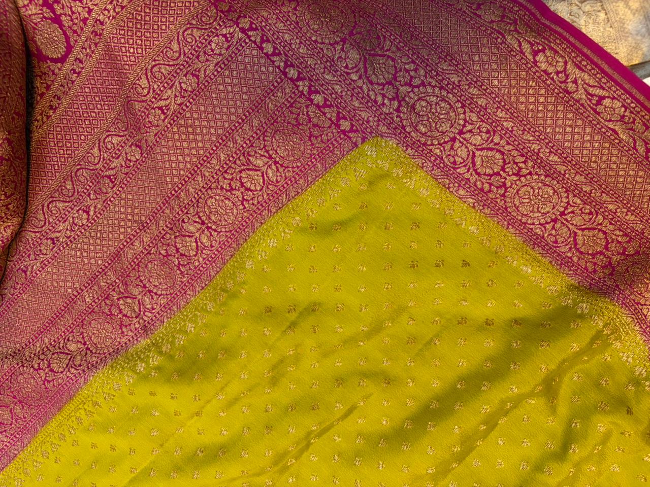 Rani & Pista Contarast Pure Crape Silk Banarasi Zari Border Buti Design Saree