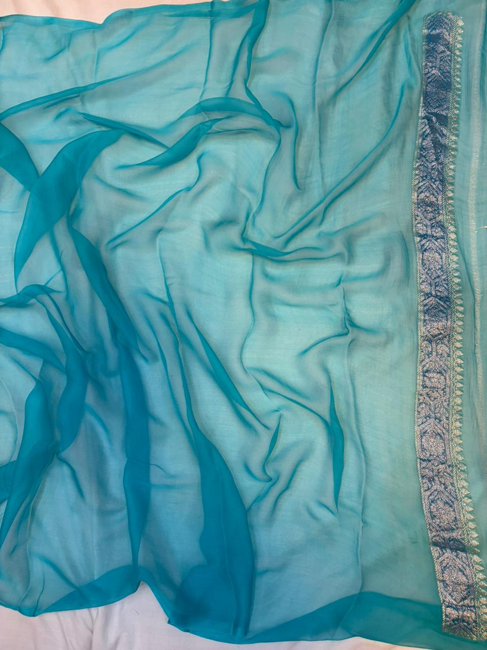 Contrast Pure khaddi chiffon Zari Border Buti saree