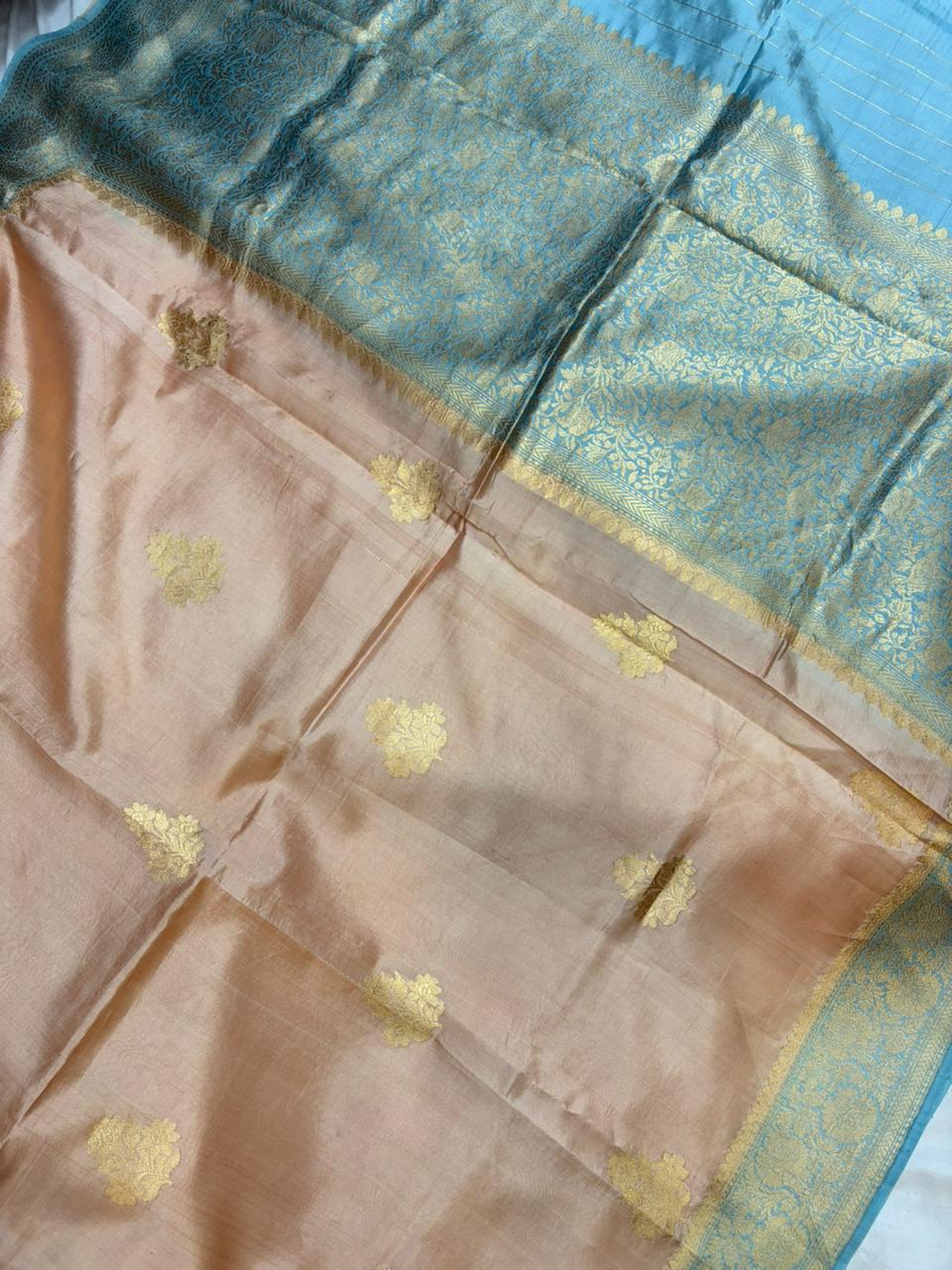 Contrast Pure Kori Katan  Banarasi Border Pathni Design Buti Saree