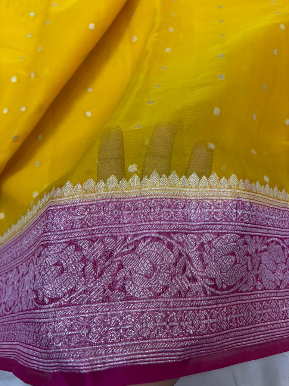 Contrast Dyeble Khaddi Chiffio Saree