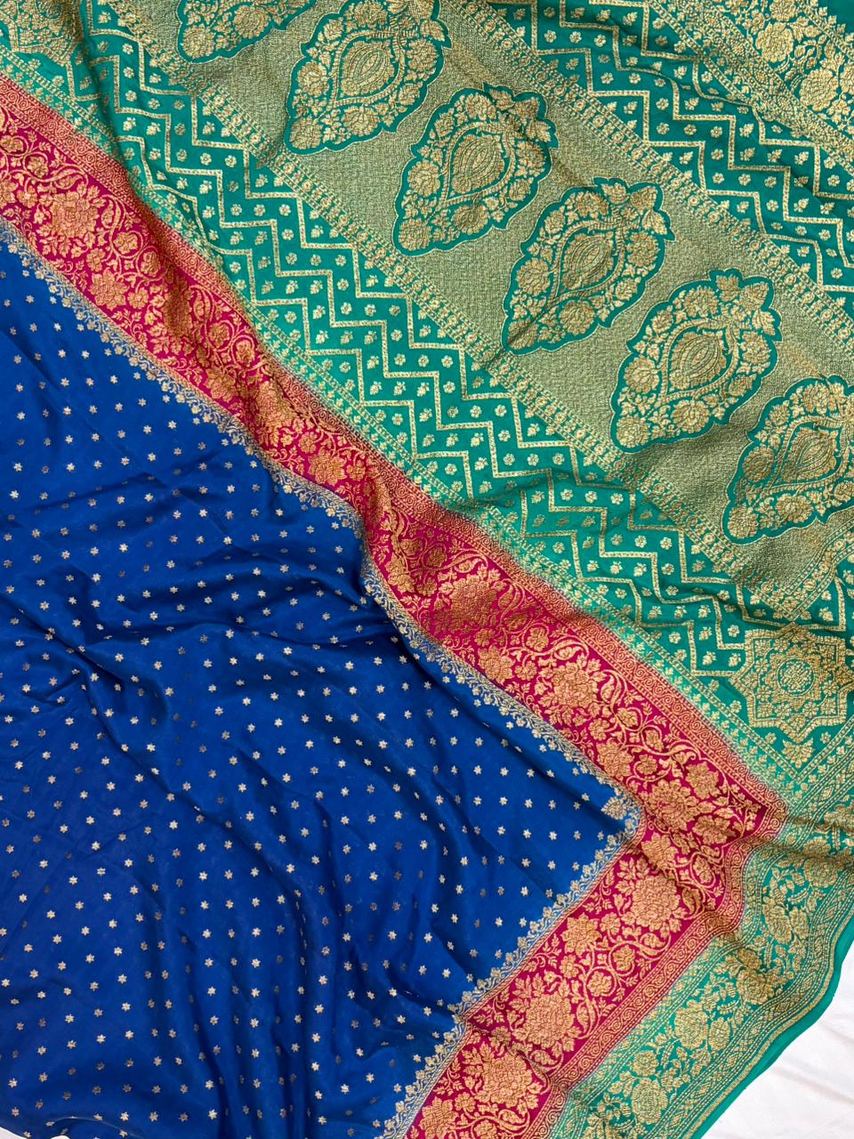 Dyeble Contrast Pure Crape 3d Shade Saree