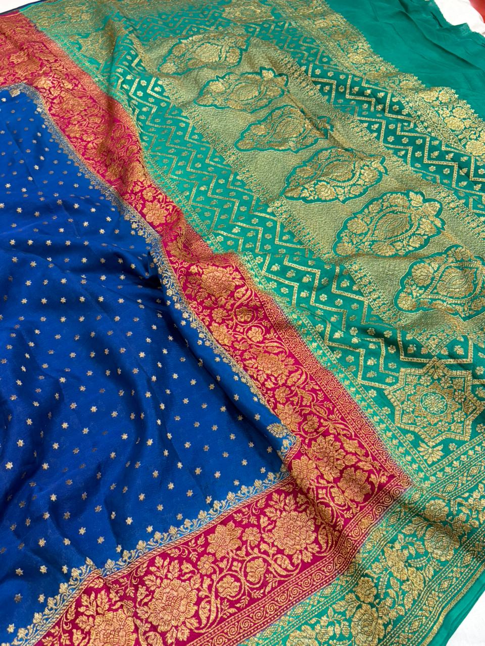Dyeble Contrast Pure Crape 3d Shade Saree