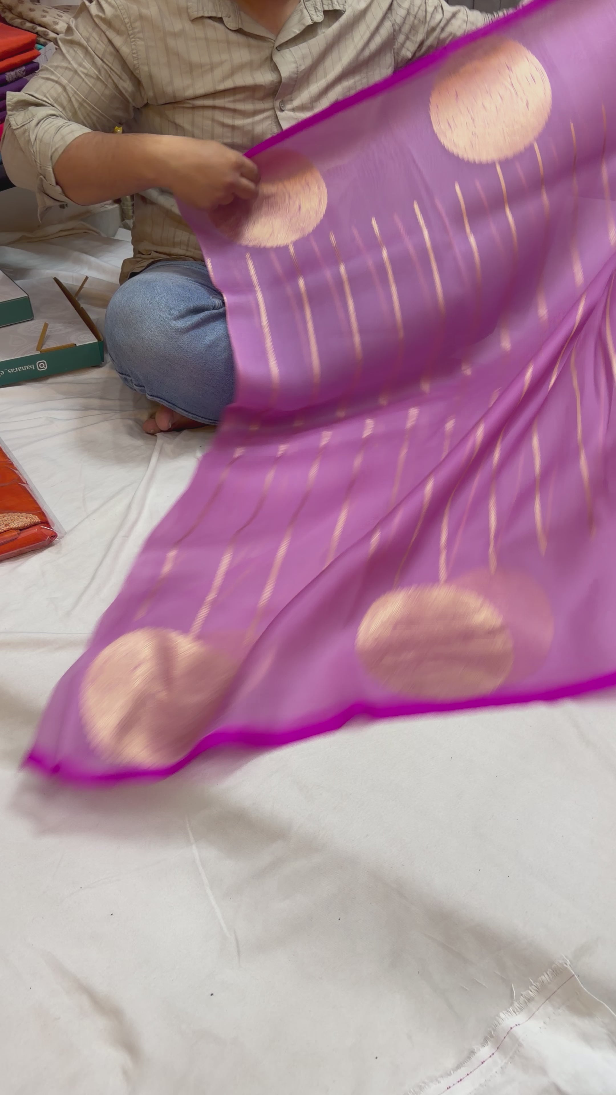 Pure handloom organza silk saree in purple colour with Rani piping border
