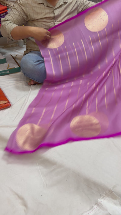 Pure handloom organza silk saree in purple colour with Rani piping border