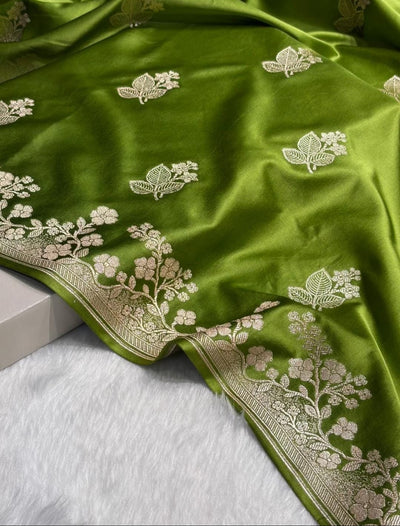 Banarasi Mashru silk saree in dark green colour