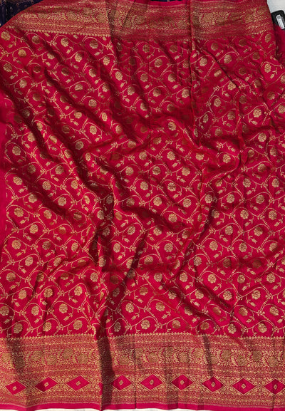 Banarasi crepe silk saree in a beautiful colour combination with soft and glossy fabric