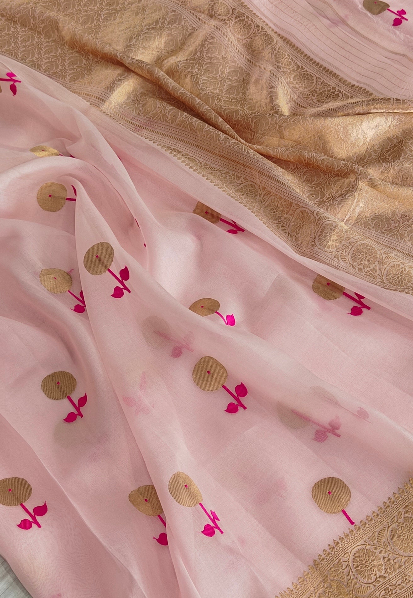 Pure handloom Kora silk saree with Meenakari in beautiful baby pink colour